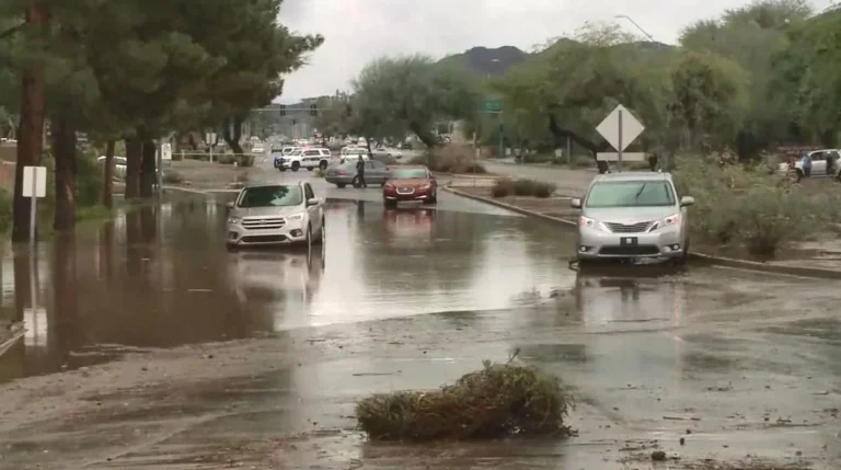 Hazardous driving in Arizona rain storm